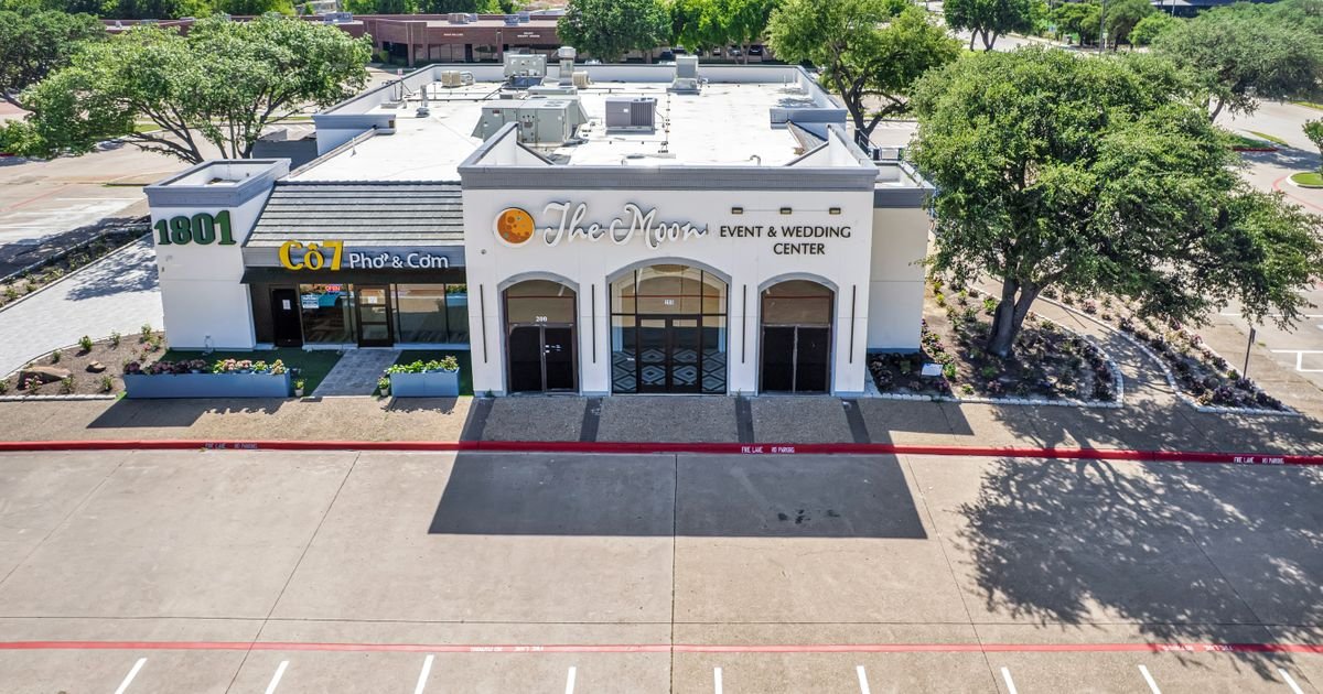 The Moon Event & Wedding Center in the Lone Star Muslim directory